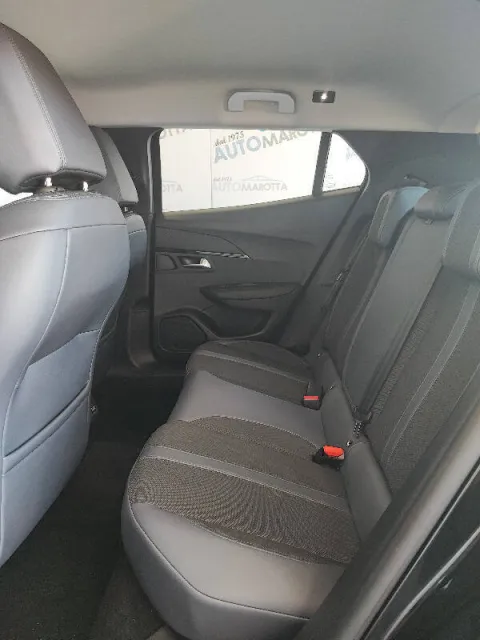 Peugeot 2008 1.2 puretech Allure s&s 130cv - Immagine 23