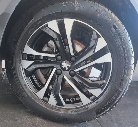Peugeot 2008 1.2 puretech Allure s&s 130cv - Immagine 26