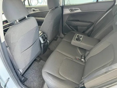 Kia Sportage 1.6 crdi mhev Business dct - Immagine 13