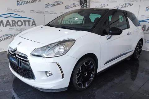 Citroen DS3 1.6 vti Just Black 120cv - Immagine 1