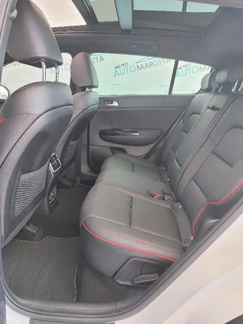 Kia Sportage 1.6 crdi mhev GT Line Plus Lounge pack awd 136cv dct - Immagine 9