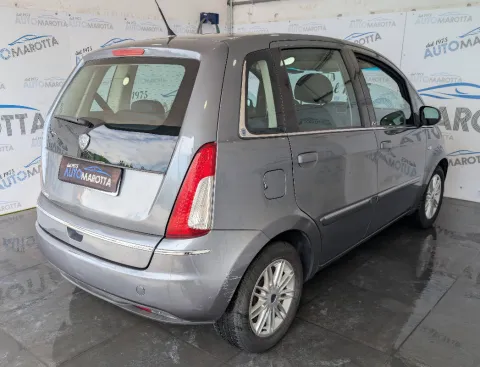 Lancia Musa 1.3 mjt Platino 90cv - Immagine 5