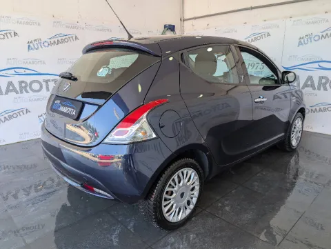 Lancia Ypsilon 1.2 Gold 69cv my16 - Immagine 5