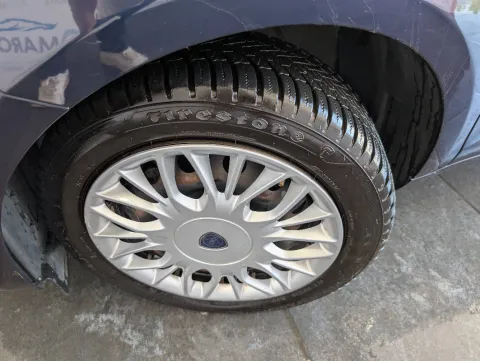 Lancia Ypsilon 1.2 Gold 69cv my16 - Immagine 15