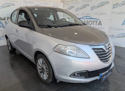 Lancia Ypsilon 1.2 8v Platinum 69cv - Immagine 4