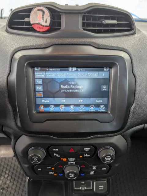 Jeep Renegade 1.6 mjt Longitude 2wd 120cv ddct - Immagine 15