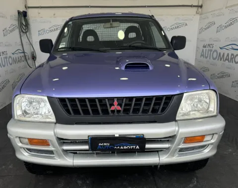 Mitsubishi L200 d.cab 2.5 tdi GLS Target 2ab 4wd - Immagine 2