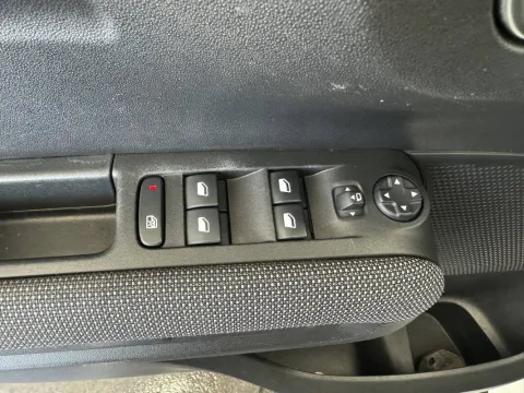 Citroen C3 Aircross 1.2 puretech Shine 82cv my18 - Immagine 10