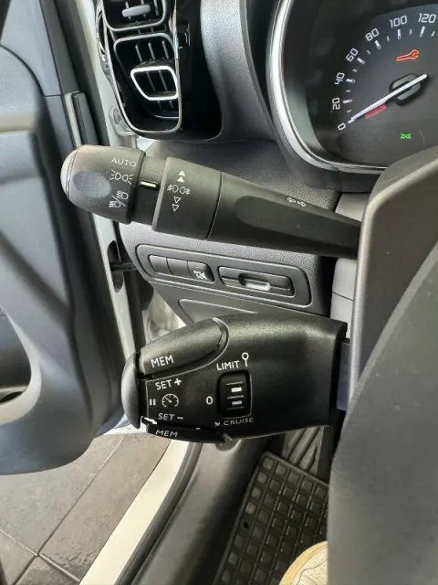 Citroen C3 Aircross 1.2 puretech Shine 82cv my18 - Immagine 14