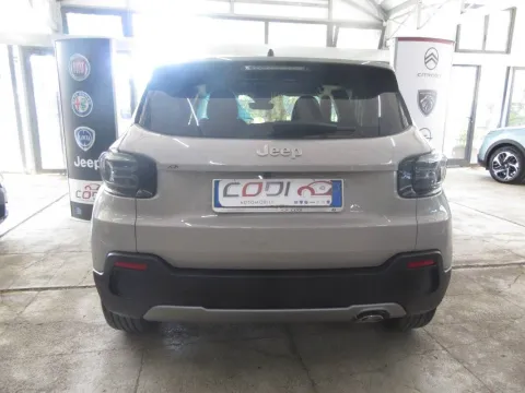Jeep Avenger 1.2 turbo Summit fwd 100cv - Immagine 6