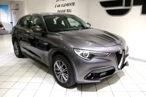 Alfa Romeo Stelvio 2.2 t Executive Q4 180cv auto - Immagine 10