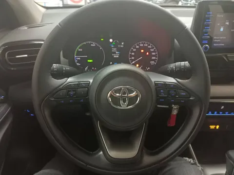 Toyota Yaris 1.5h Active - Immagine 14