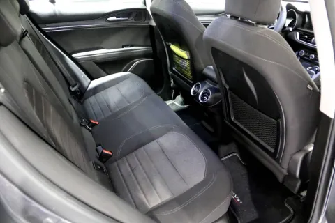 Alfa Romeo Stelvio 2.2 t Executive Q4 180cv auto - Immagine 23