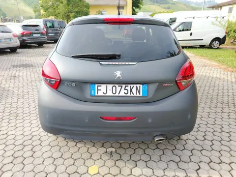 Peugeot 208 5p 1.6 bluehdi GT Line s&s 120cv - Immagine 7