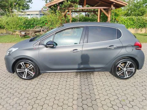 Peugeot 208 5p 1.6 bluehdi GT Line s&s 120cv - Immagine 8