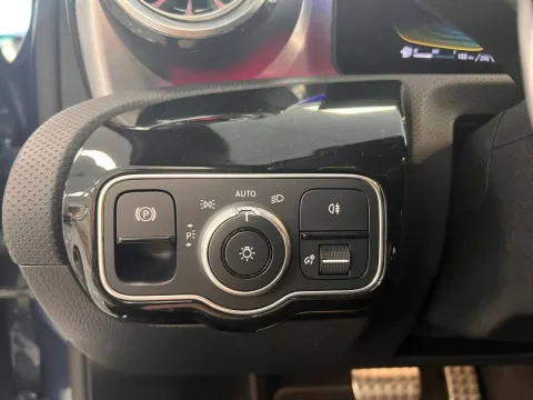 Mercedes A AMG 35 4matic auto - Immagine 17