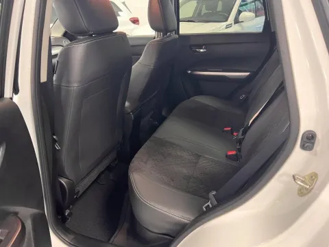 Suzuki Vitara 1.4h Top 2wd - Immagine 9