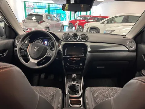 Suzuki Vitara 1.4h Top 2wd - Immagine 17