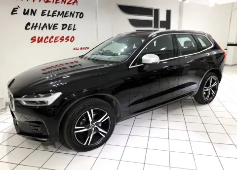 Volvo XC60 2.0 d4 R-design geartronic - Immagine 3
