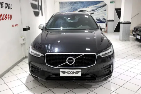 Volvo XC60 2.0 d4 R-design geartronic - Immagine 11