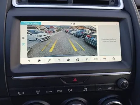 Jaguar E-Pace 2.0d i4 fwd 150cv - Immagine 7