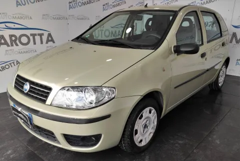 Fiat Punto 5p 1.2 natural power - Immagine 1