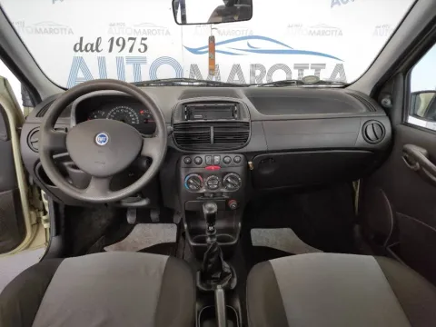 Fiat Punto 5p 1.2 natural power - Immagine 7
