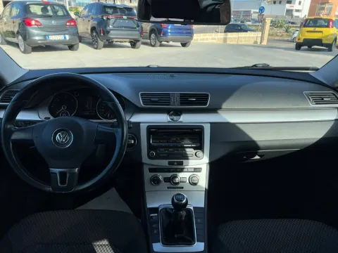 Volkswagen Passat Variant 1.6 tdi Comfortline Business - Immagine 15