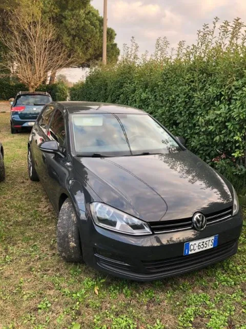 Volkswagen Golf 5p 1.6 tdi Trendline 90cv - Immagine 2