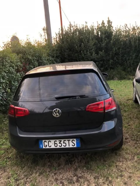 Volkswagen Golf 5p 1.6 tdi Trendline 90cv - Immagine 4
