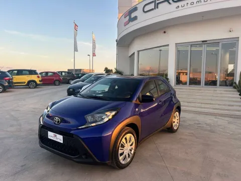 Toyota Aygo X 1.0 Active 72cv - Immagine 2