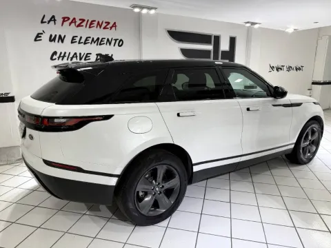 Land Rover Range Rover Velar 2.0d i4 mhev 4wd 204cv auto - Immagine 8