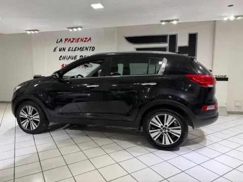 Kia Sportage 1.7 crdi High Tech stop&go 2wd - Immagine 4