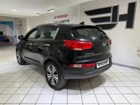 Kia Sportage 1.7 crdi High Tech stop&go 2wd - Immagine 6