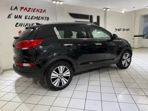 Kia Sportage 1.7 crdi High Tech stop&go 2wd - Immagine 10