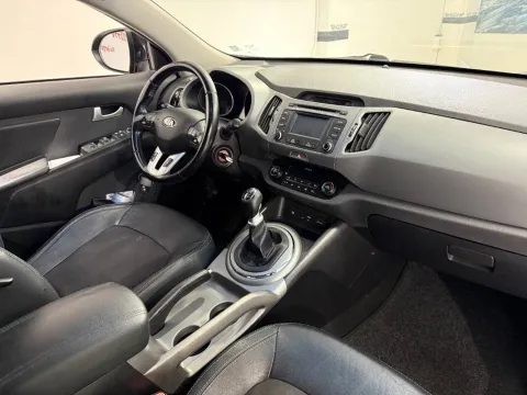 Kia Sportage 1.7 crdi High Tech stop&go 2wd - Immagine 18