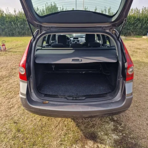 Renault Megane Grandtour 1.6 16v Luxe Dynamique 110cv - Immagine 7
