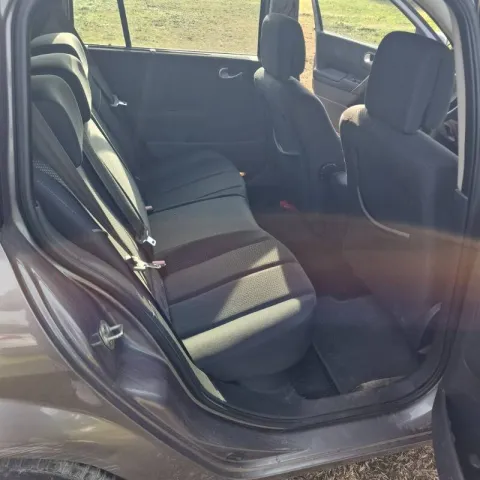 Renault Megane Grandtour 1.6 16v Luxe Dynamique 110cv - Immagine 15