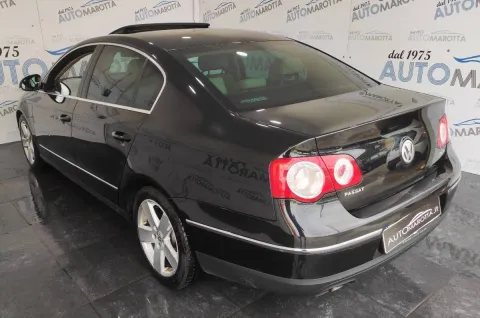 Volkswagen Passat 2.0 tdi Highline dpf - Immagine 6