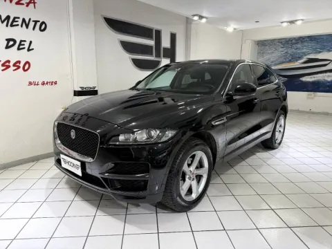 Jaguar F-Pace 2.0d i4 Prestige awd 180cv auto my20 - Immagine 2