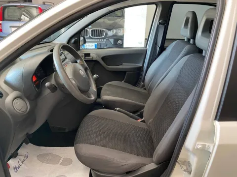 Fiat Panda 1.1 Active - Immagine 10