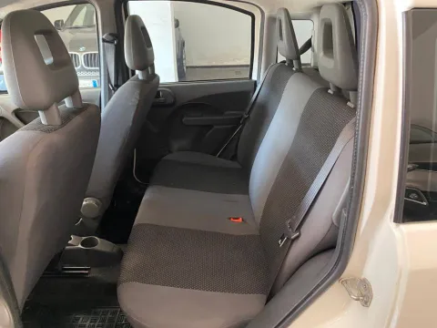 Fiat Panda 1.1 Active - Immagine 11