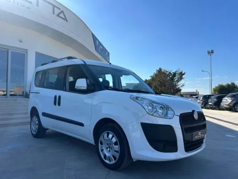 Fiat Doblo 1.6 mjt 16v Active 90cv - Immagine 3