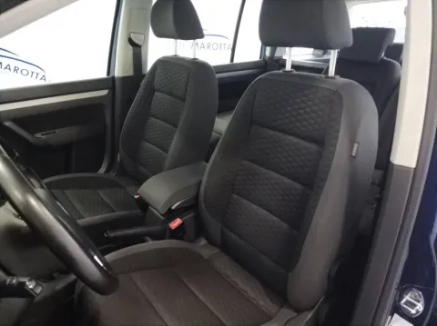 Volkswagen Touran 2.0 tdi Trendline dpf - Immagine 10