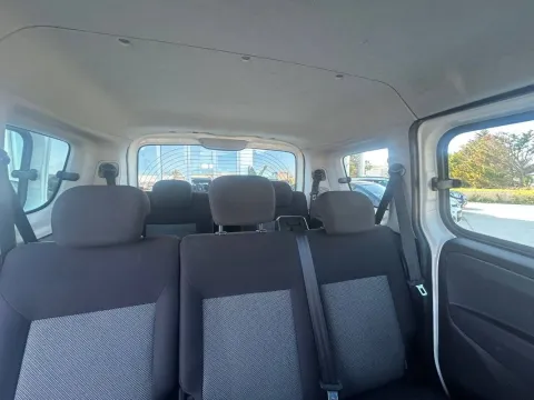 Fiat Doblo 1.6 mjt 16v Active 90cv - Immagine 15