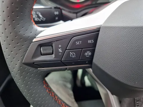 Seat Ibiza 1.0 ecotsi FR 95cv - Immagine 11