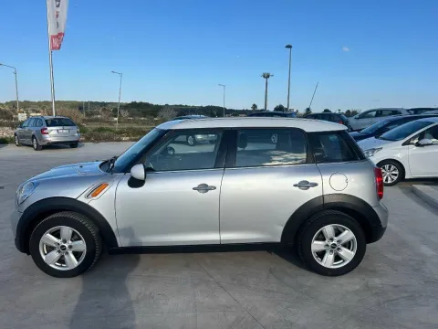 Mini Mini Countryman 1.6 Cooper D E6 - Immagine 4