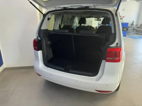 Volkswagen Touran 2.0 tdi Highline dsg - Immagine 9