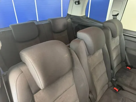 Volkswagen Touran 2.0 tdi Highline dsg - Immagine 16