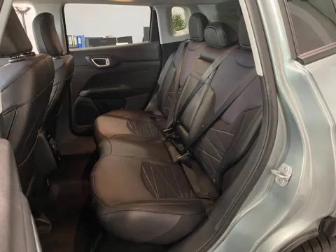 Jeep Compass 1.3 turbo t4 phev S 4xe auto - Immagine 8